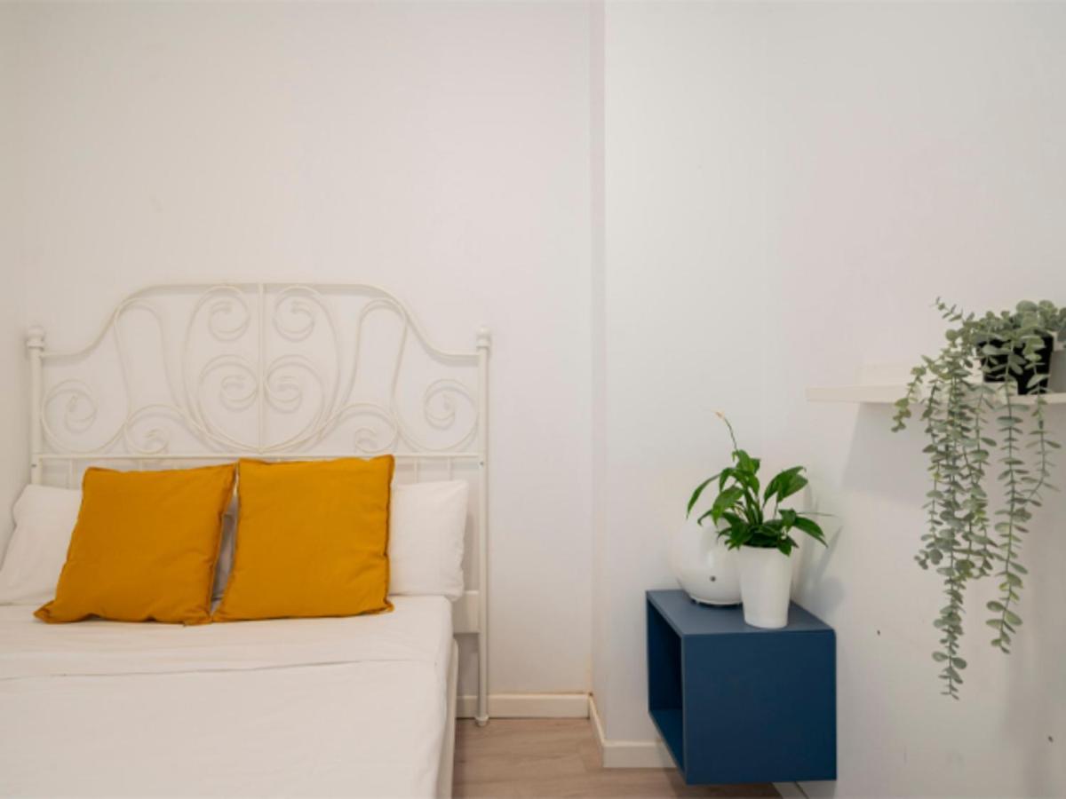 2 Bedroom Flat In La Latina-Carn Madrid Esterno foto