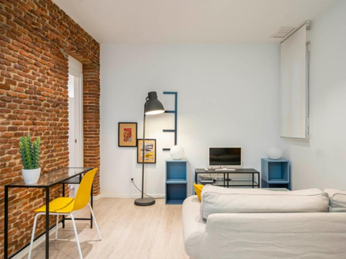 2 Bedroom Flat In La Latina-Carn Madrid Esterno foto