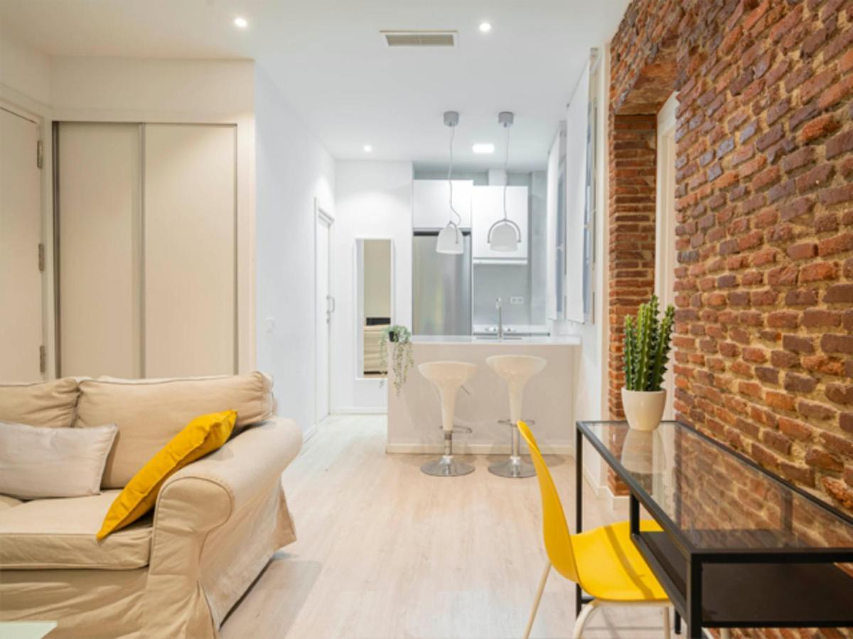 2 Bedroom Flat In La Latina-Carn Madrid Esterno foto