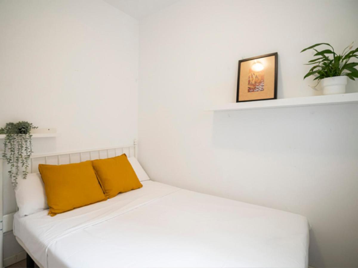 2 Bedroom Flat In La Latina-Carn Madrid Esterno foto