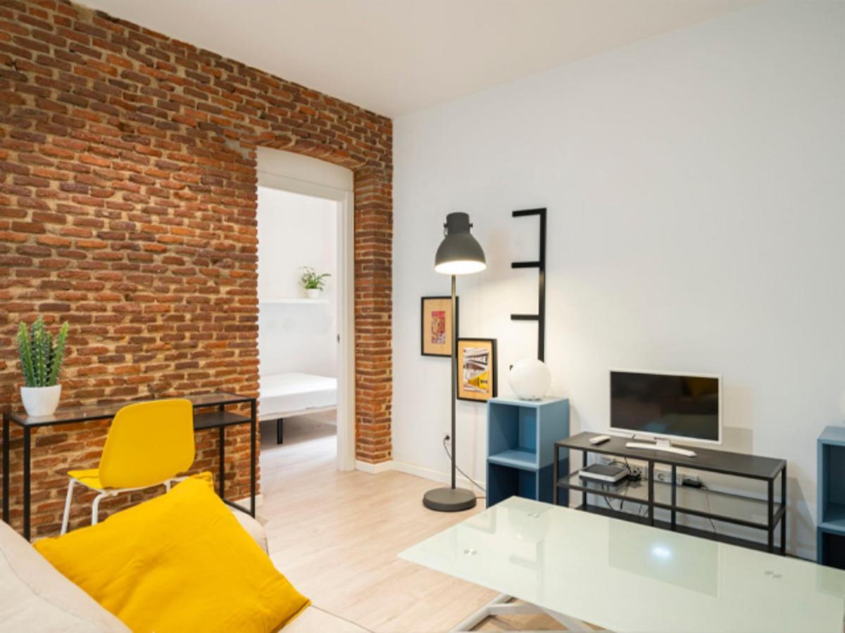 2 Bedroom Flat In La Latina-Carn Madrid Esterno foto